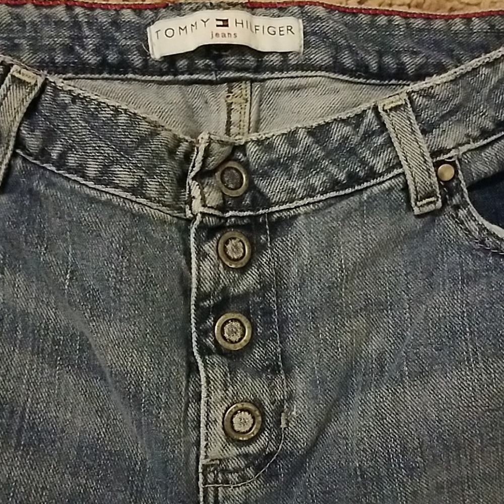 Tommy Hilfiger 90s Jean's ladies size 16?